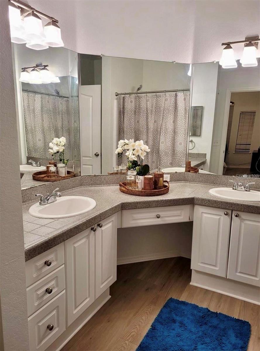 Image 14 of 44 For 2709 Via Cipriani  531b