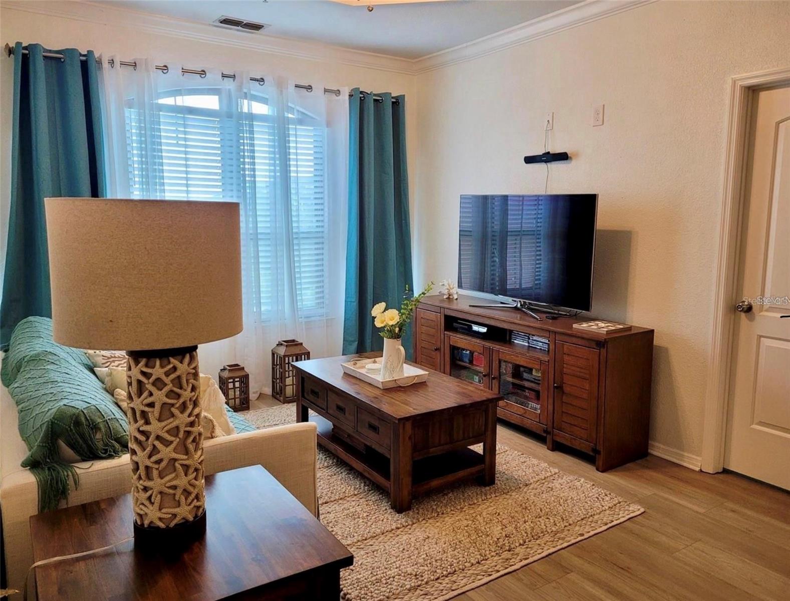 Image 7 of 44 For 2709 Via Cipriani  531b