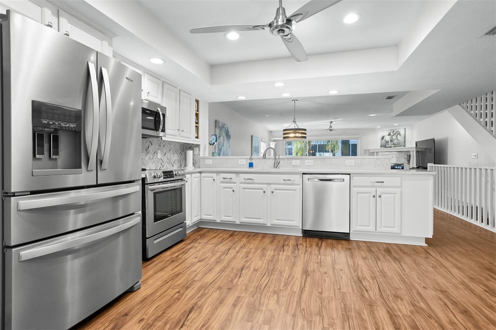 Image 4 of 85 For 545 Pinellas Bayway S 301