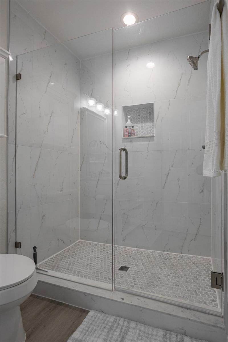 Image 44 of 85 For 545 Pinellas Bayway S 301