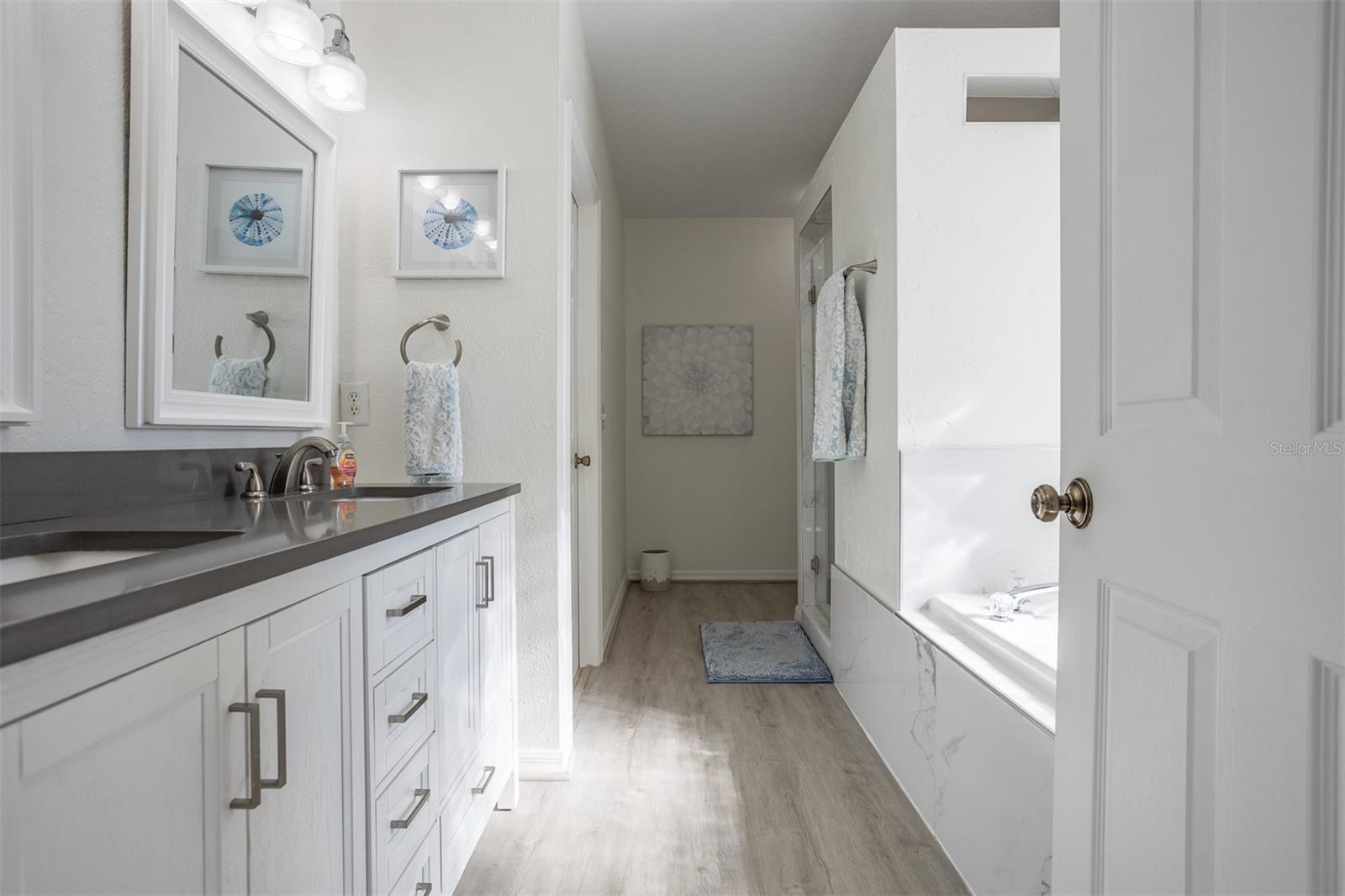 Image 46 of 85 For 545 Pinellas Bayway S 301