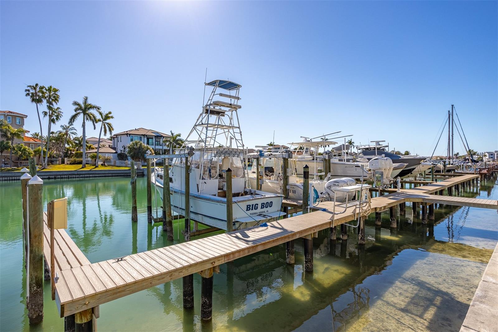 Image 57 of 85 For 545 Pinellas Bayway S 301