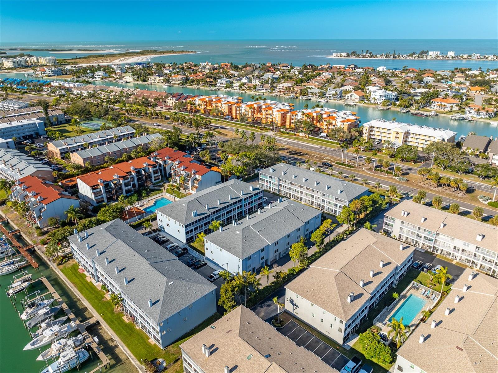 Image 71 of 85 For 545 Pinellas Bayway S 301