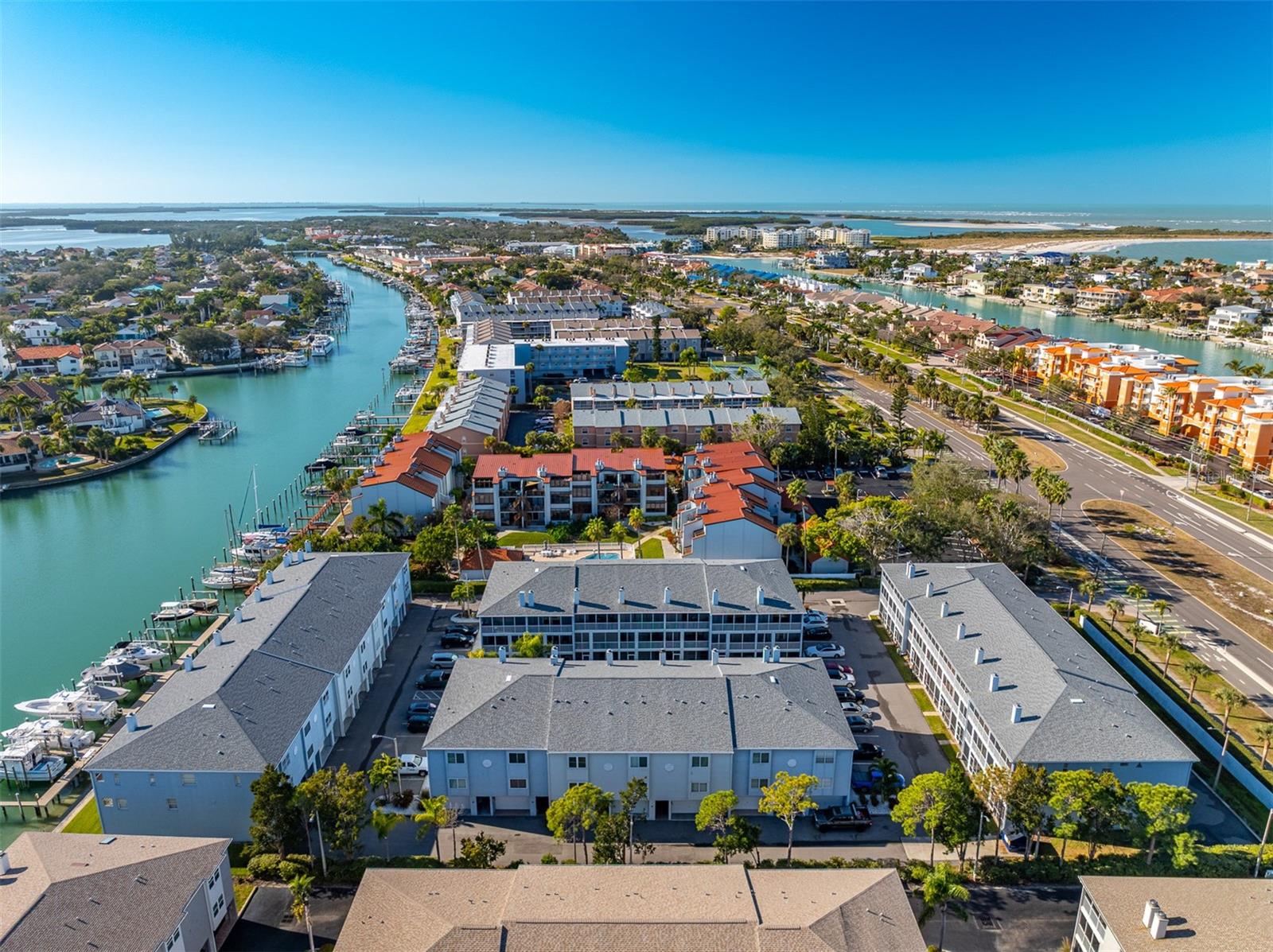 Image 76 of 85 For 545 Pinellas Bayway S 301