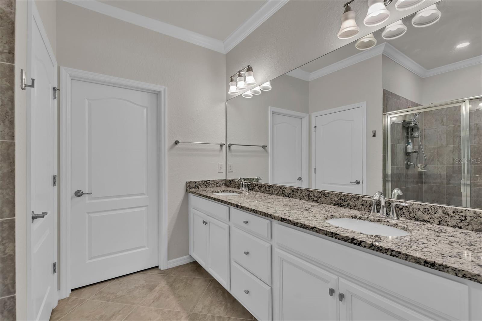 Image 19 of 53 For 2712 Starwood Court