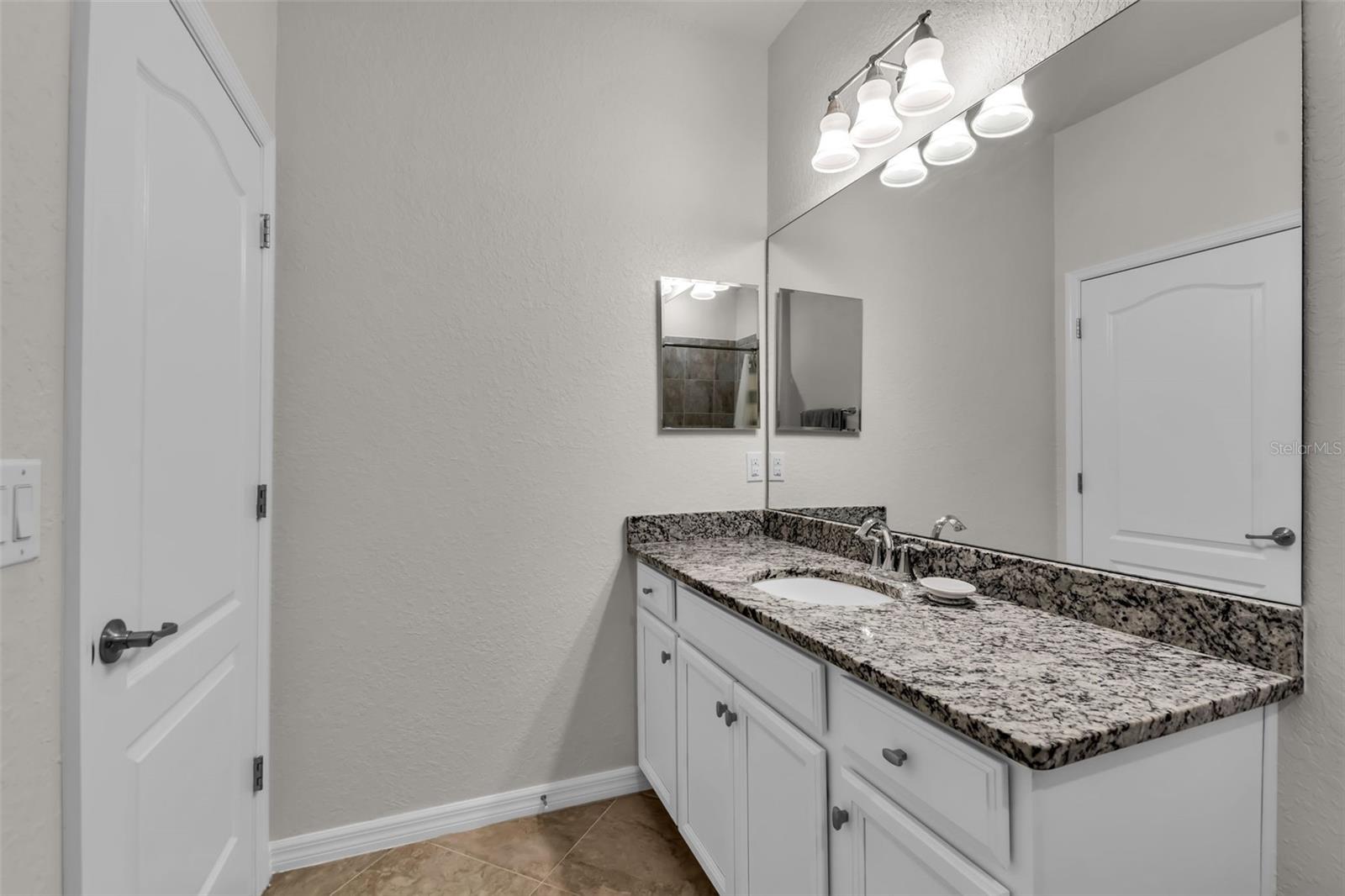 Image 27 of 53 For 2712 Starwood Court