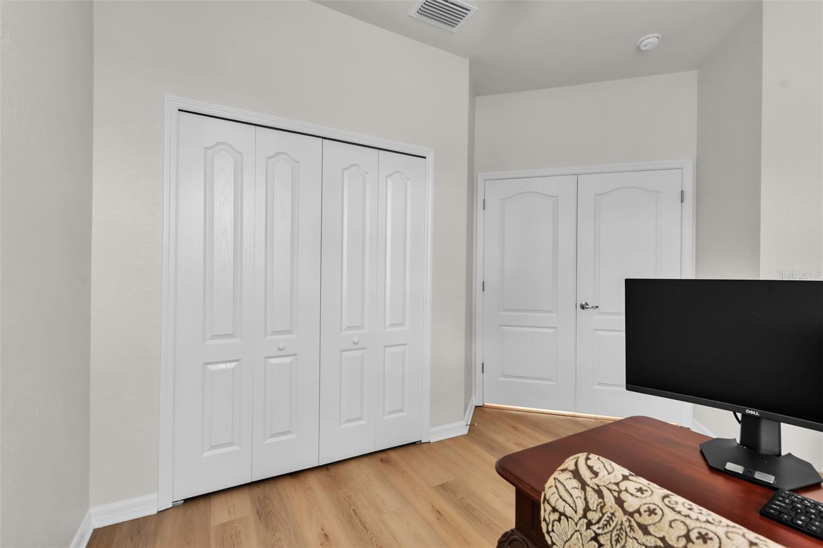 Image 29 of 53 For 2712 Starwood Court