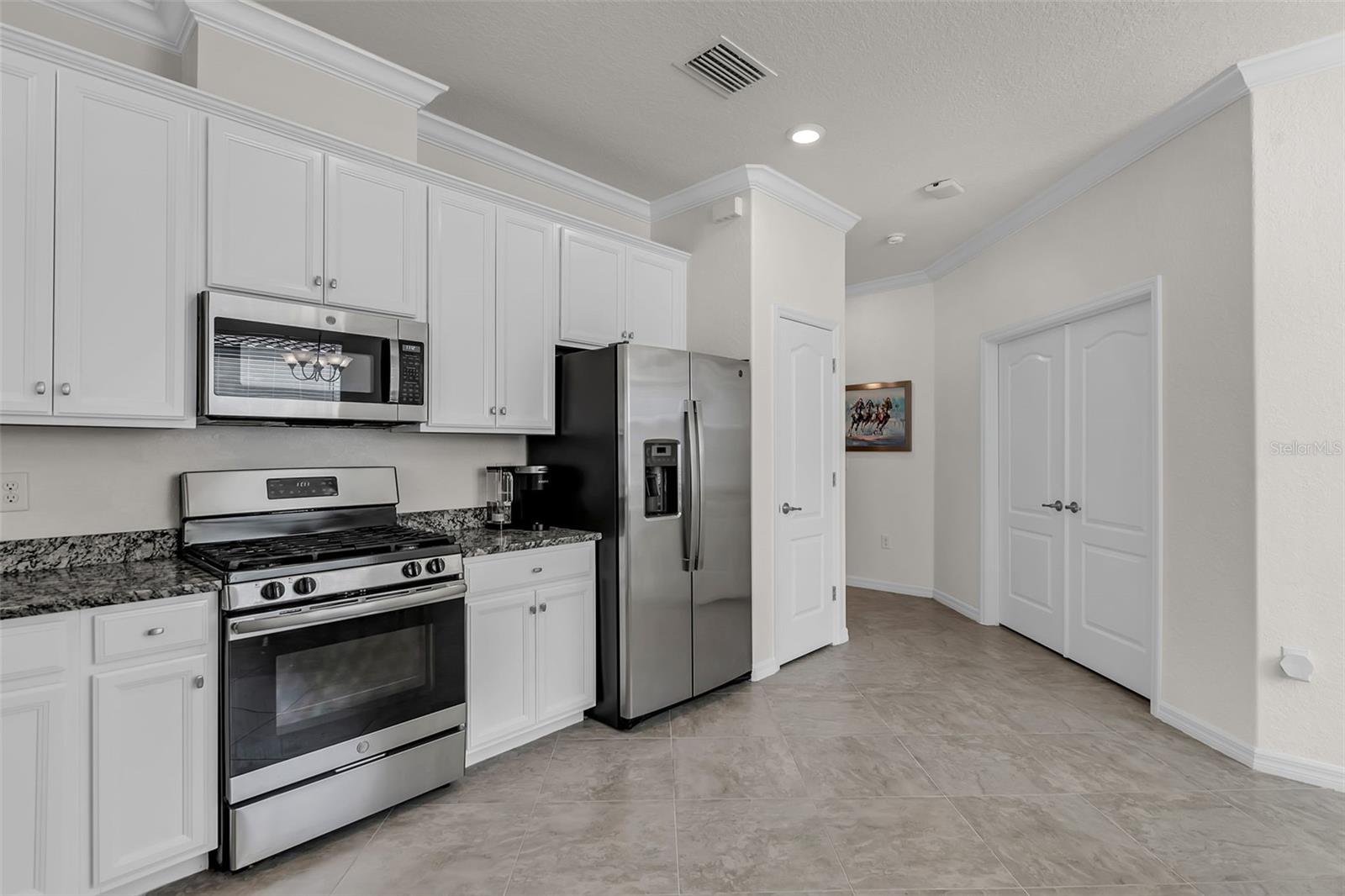 Image 8 of 53 For 2712 Starwood Court