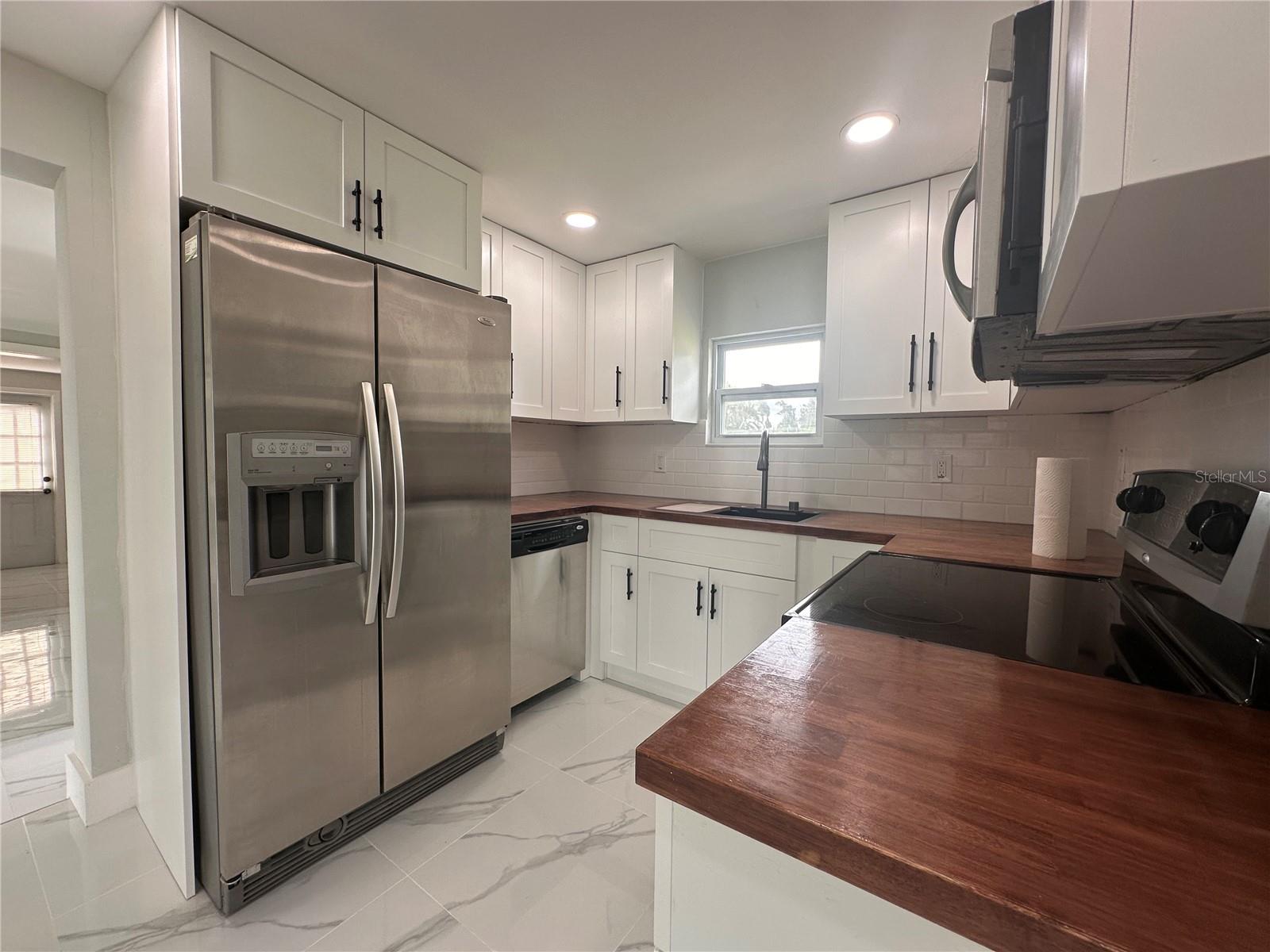 Image 5 of 19 For 130 Virginia Court