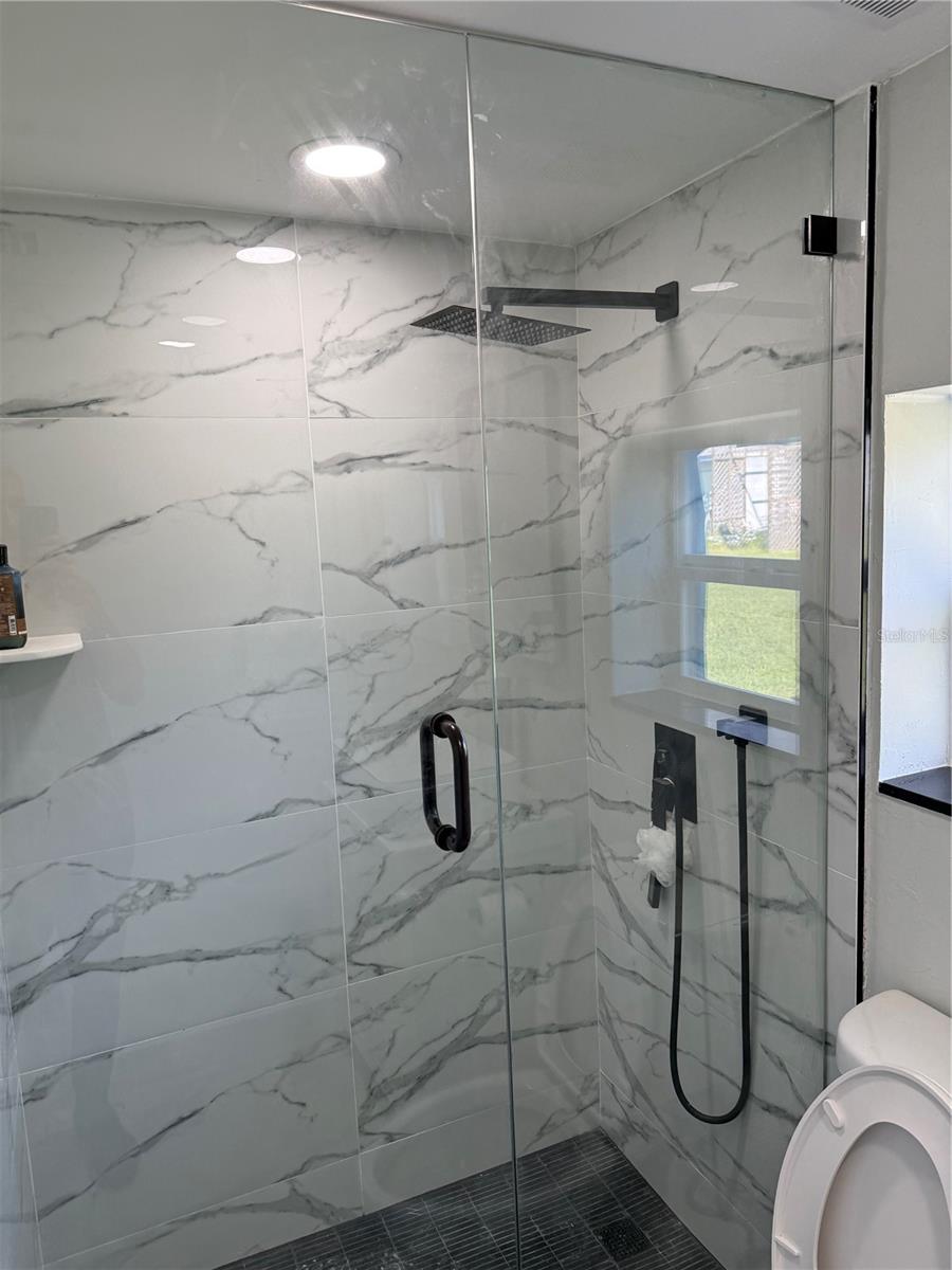 Image 9 of 19 For 130 Virginia Court