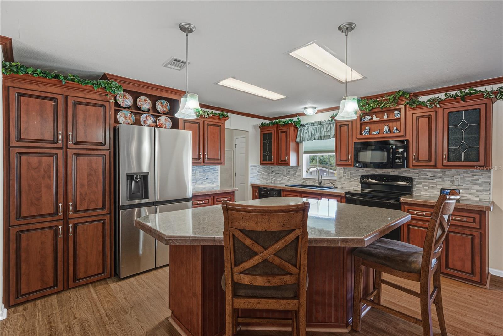 Image 17 of 49 For 37519 Corey Lewis Avenue