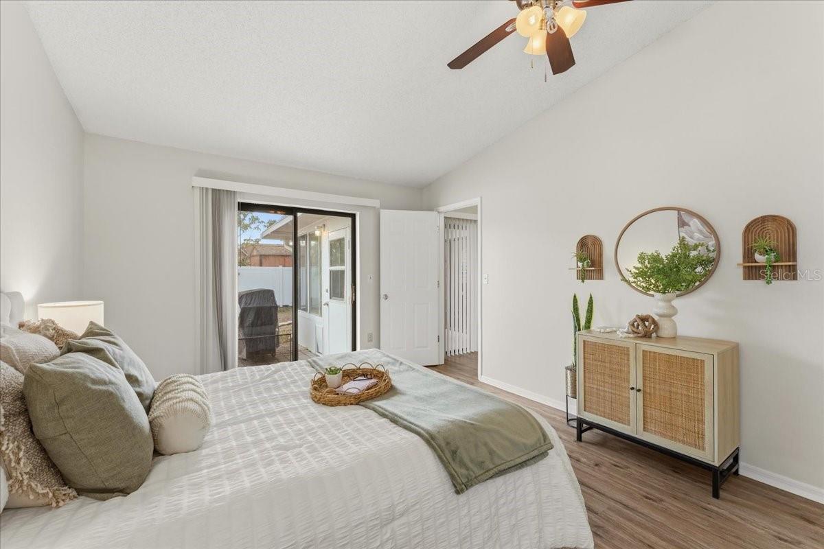 Image 28 of 50 For 9267 92nd Way