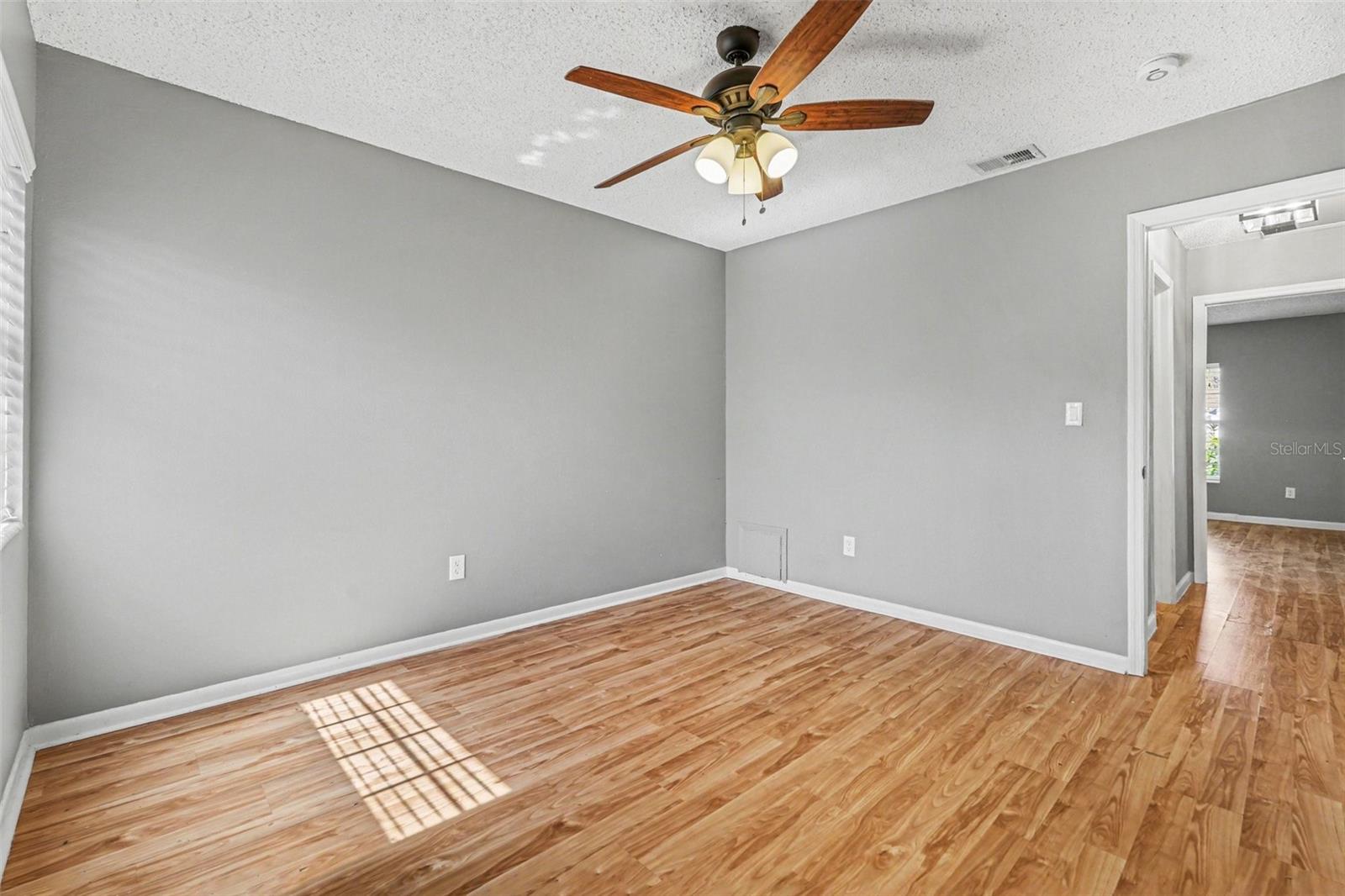 Image 12 of 17 For 7624 Desoto Court