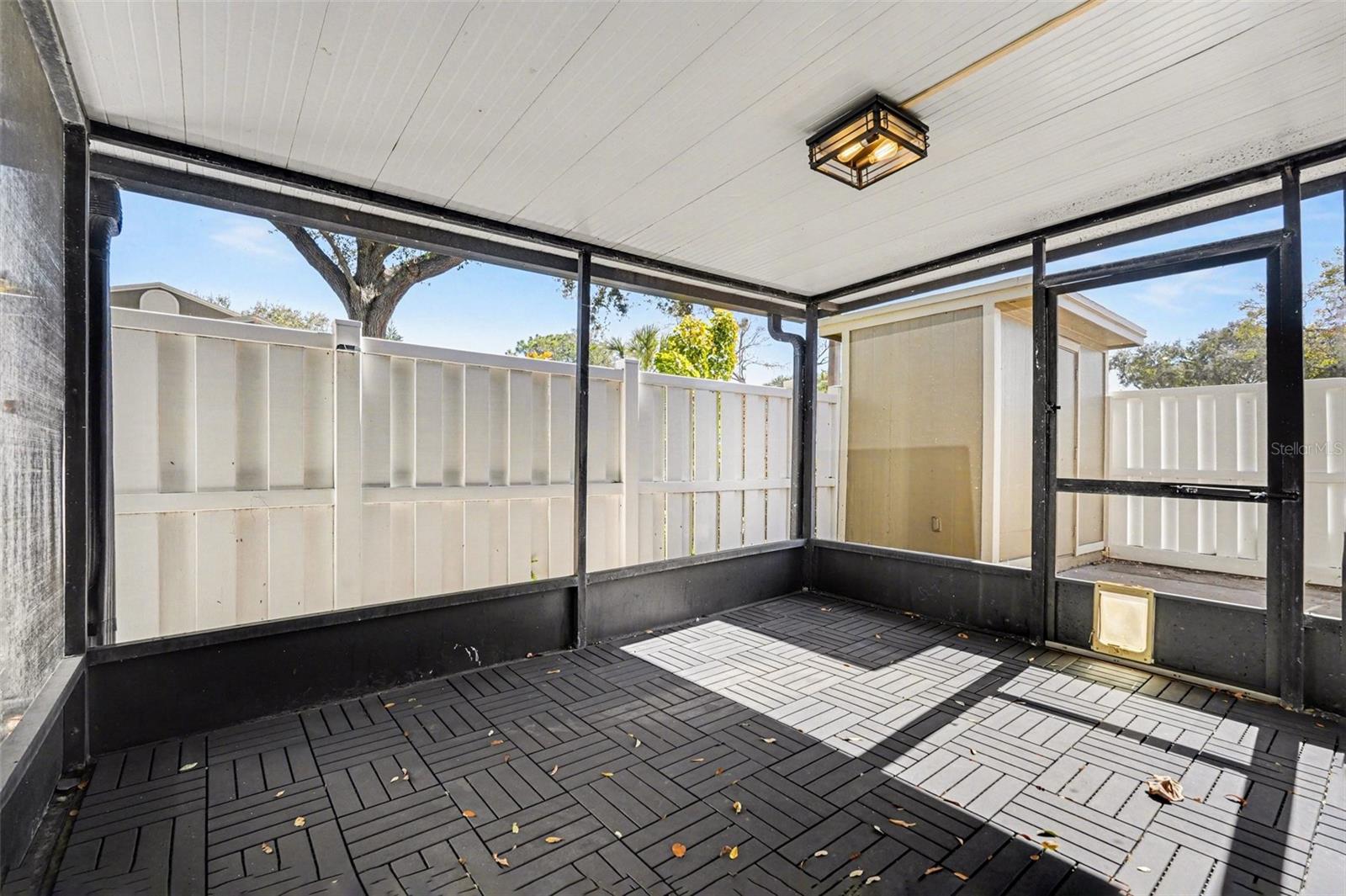 Image 3 of 17 For 7624 Desoto Court