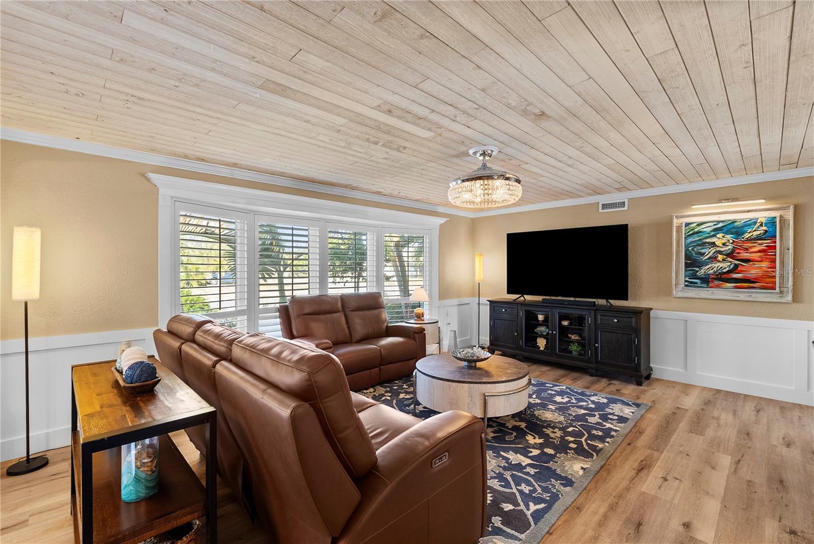 Image 11 of 76 For 1896 Sailfish Road S