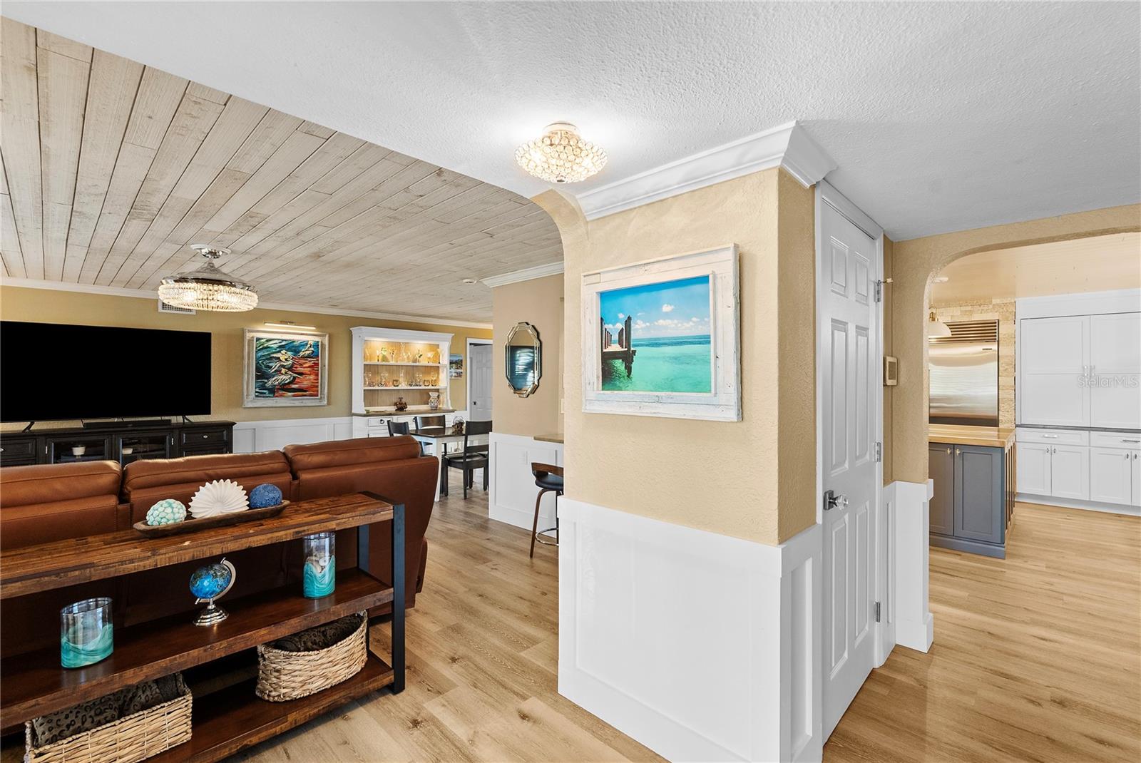 Image 14 of 76 For 1896 Sailfish Road S