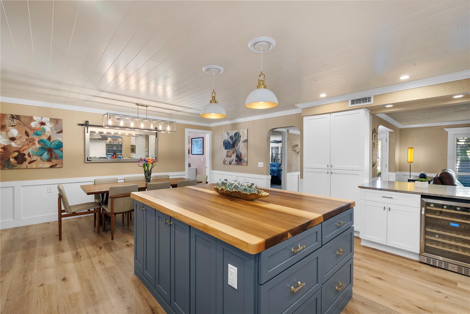 Image 21 of 76 For 1896 Sailfish Road S