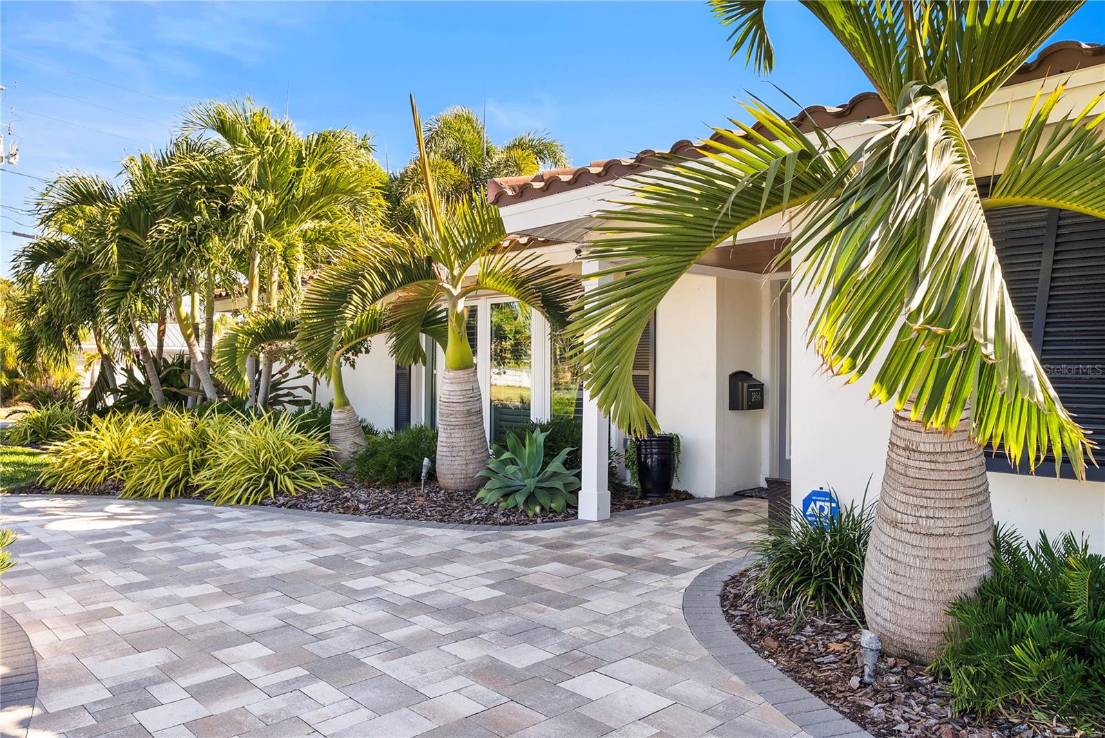 Image 3 of 76 For 1896 Sailfish Road S