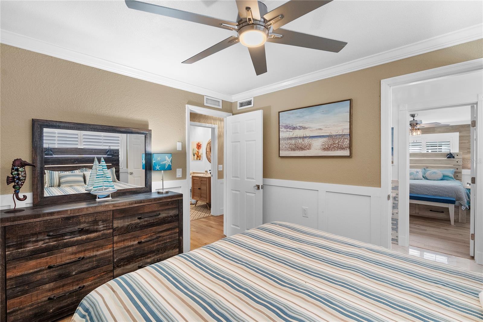 Image 41 of 76 For 1896 Sailfish Road S