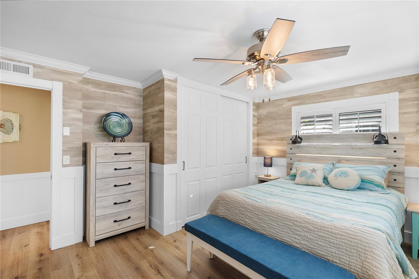 Image 47 of 76 For 1896 Sailfish Road S