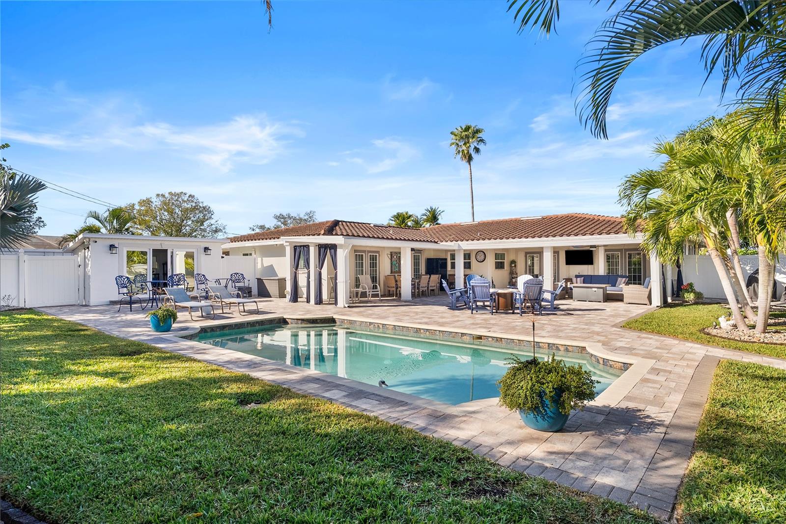 Image 6 of 76 For 1896 Sailfish Road S