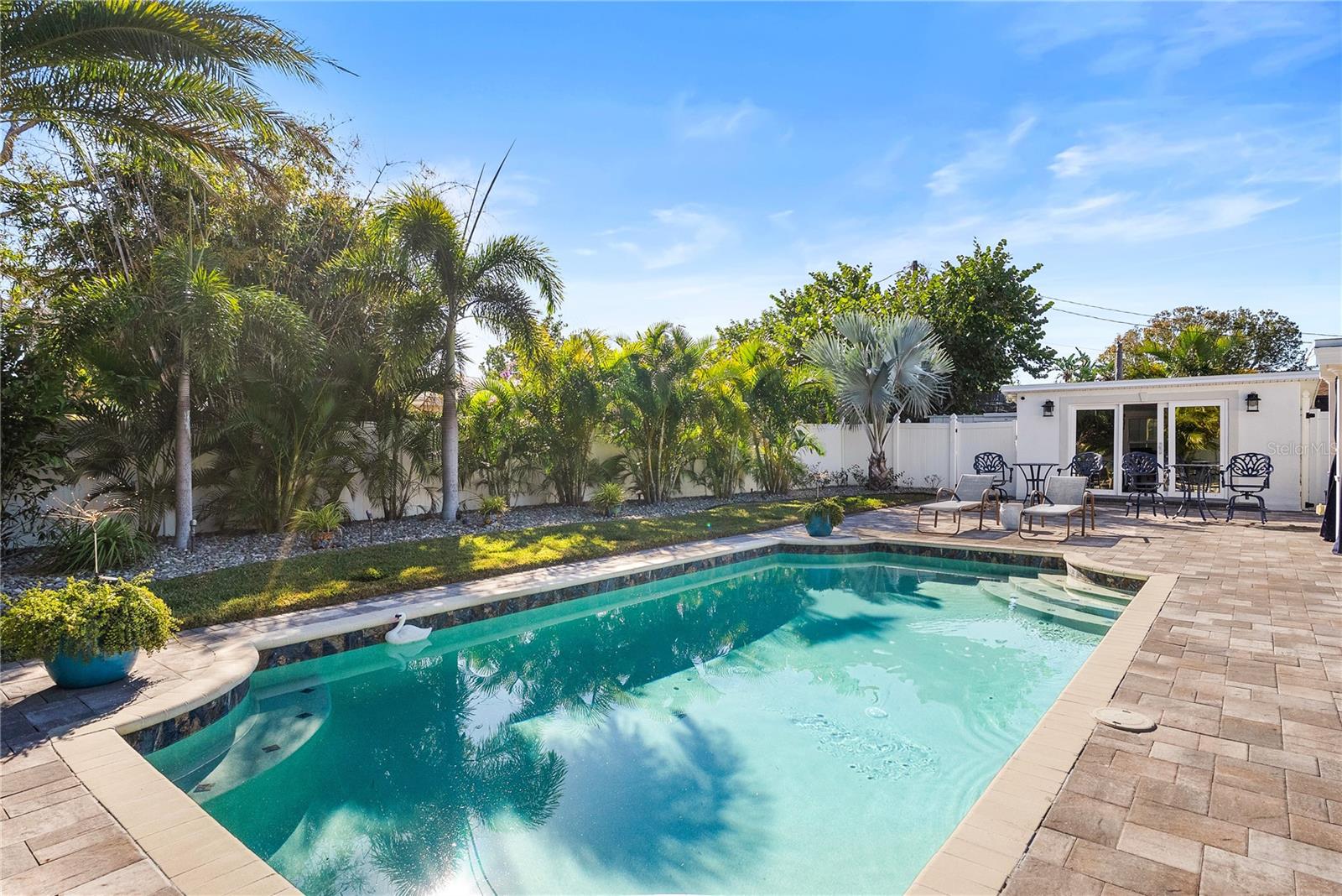 Image 63 of 76 For 1896 Sailfish Road S