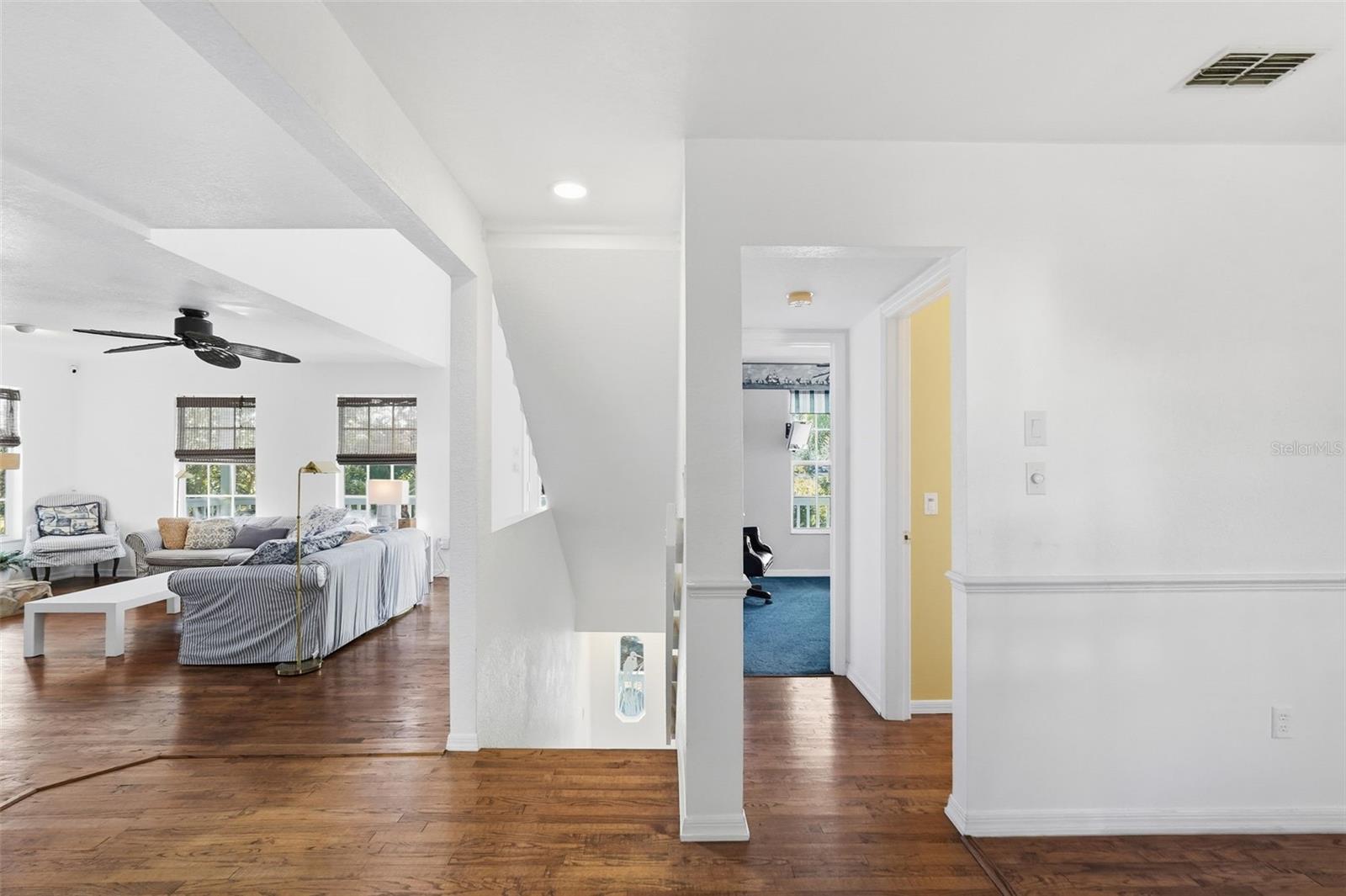 Image 12 of 86 For 514 Wideview Avenue