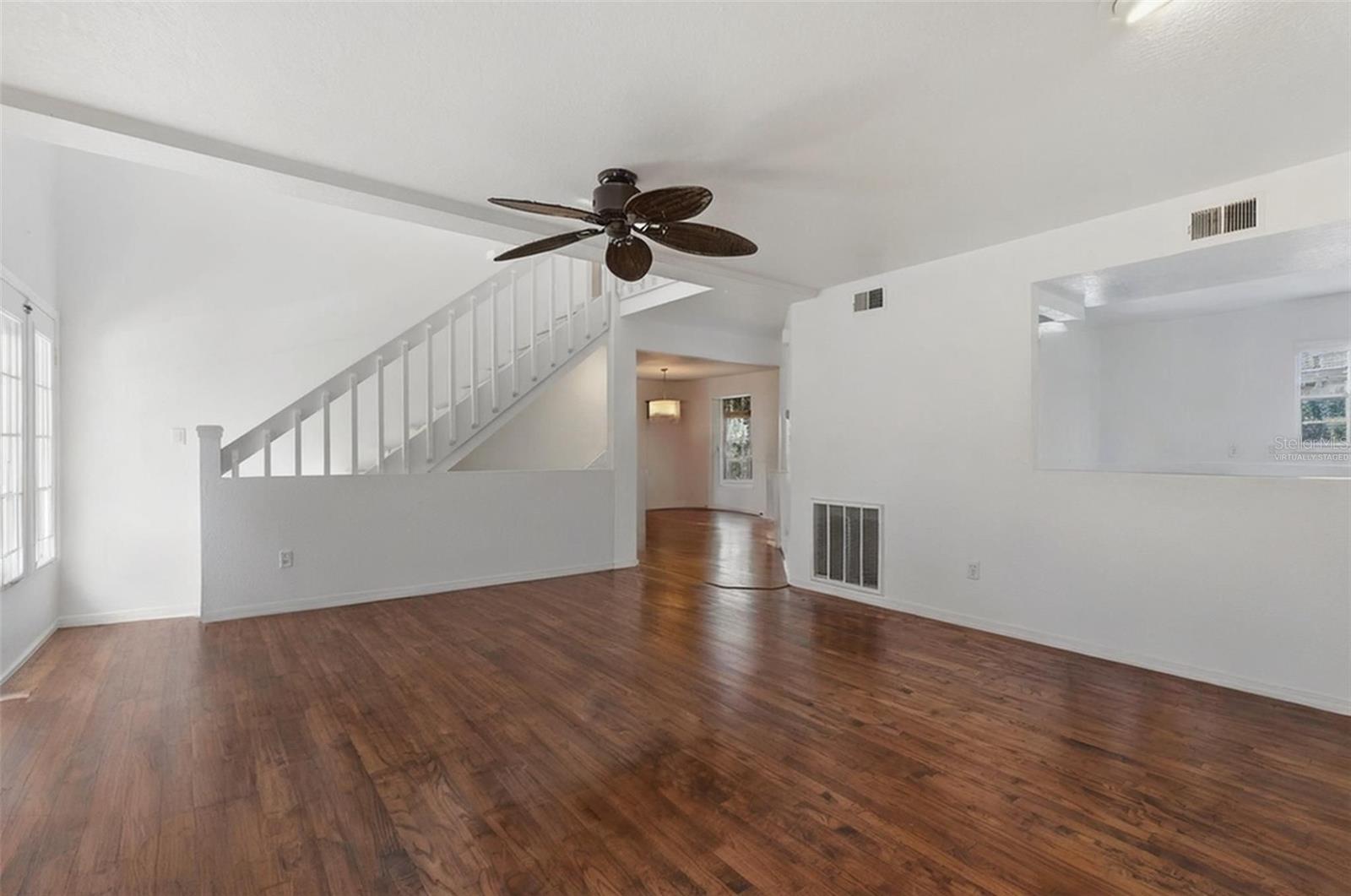 Image 23 of 86 For 514 Wideview Avenue