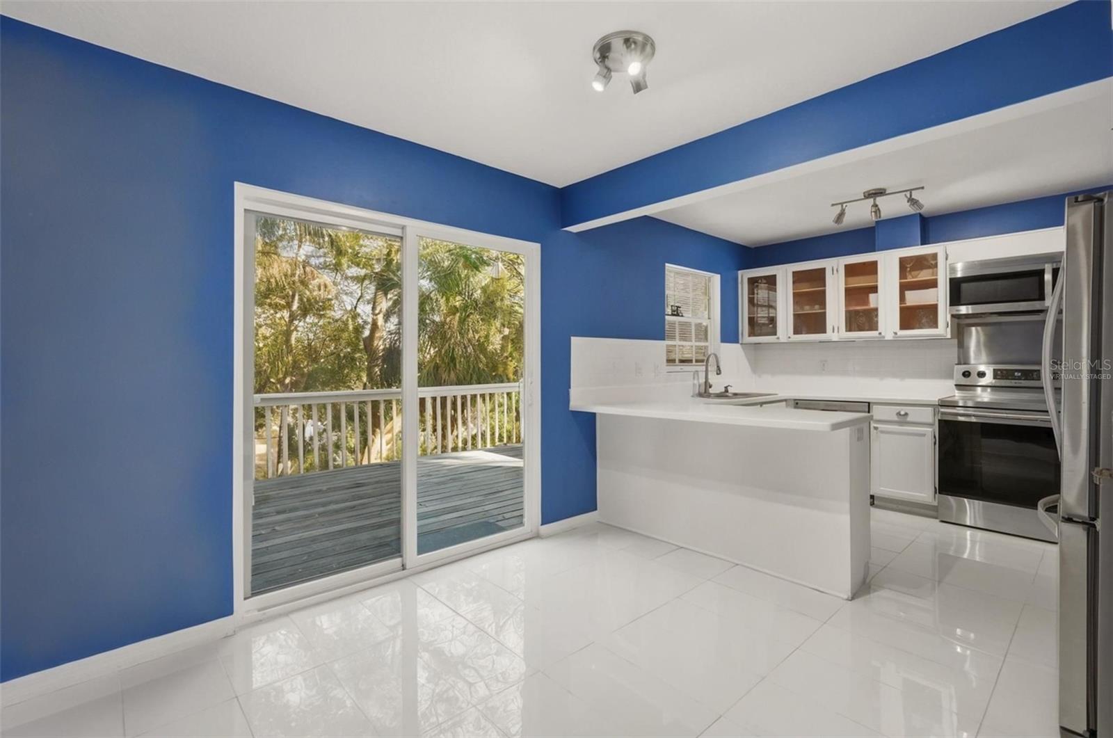 Image 27 of 86 For 514 Wideview Avenue