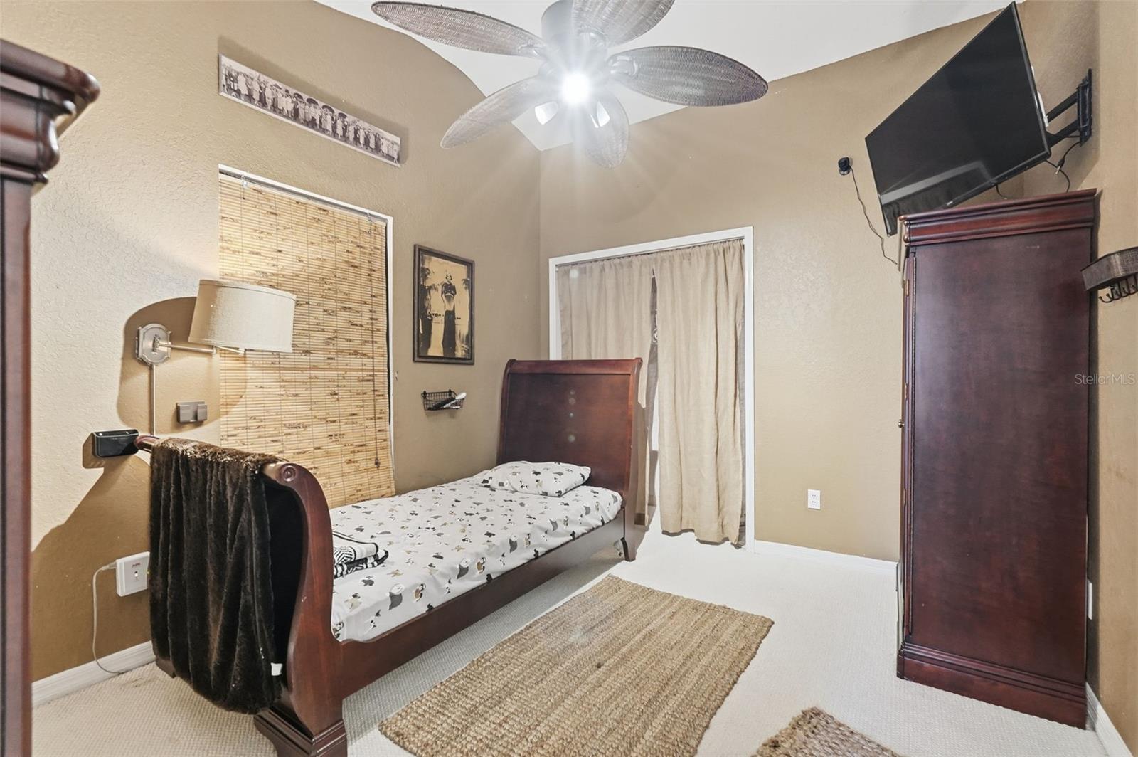 Image 68 of 86 For 514 Wideview Avenue