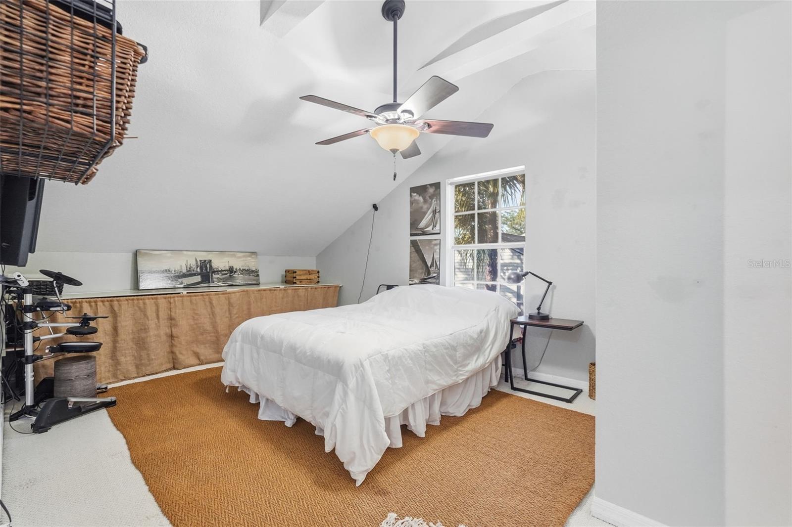 Image 75 of 86 For 514 Wideview Avenue