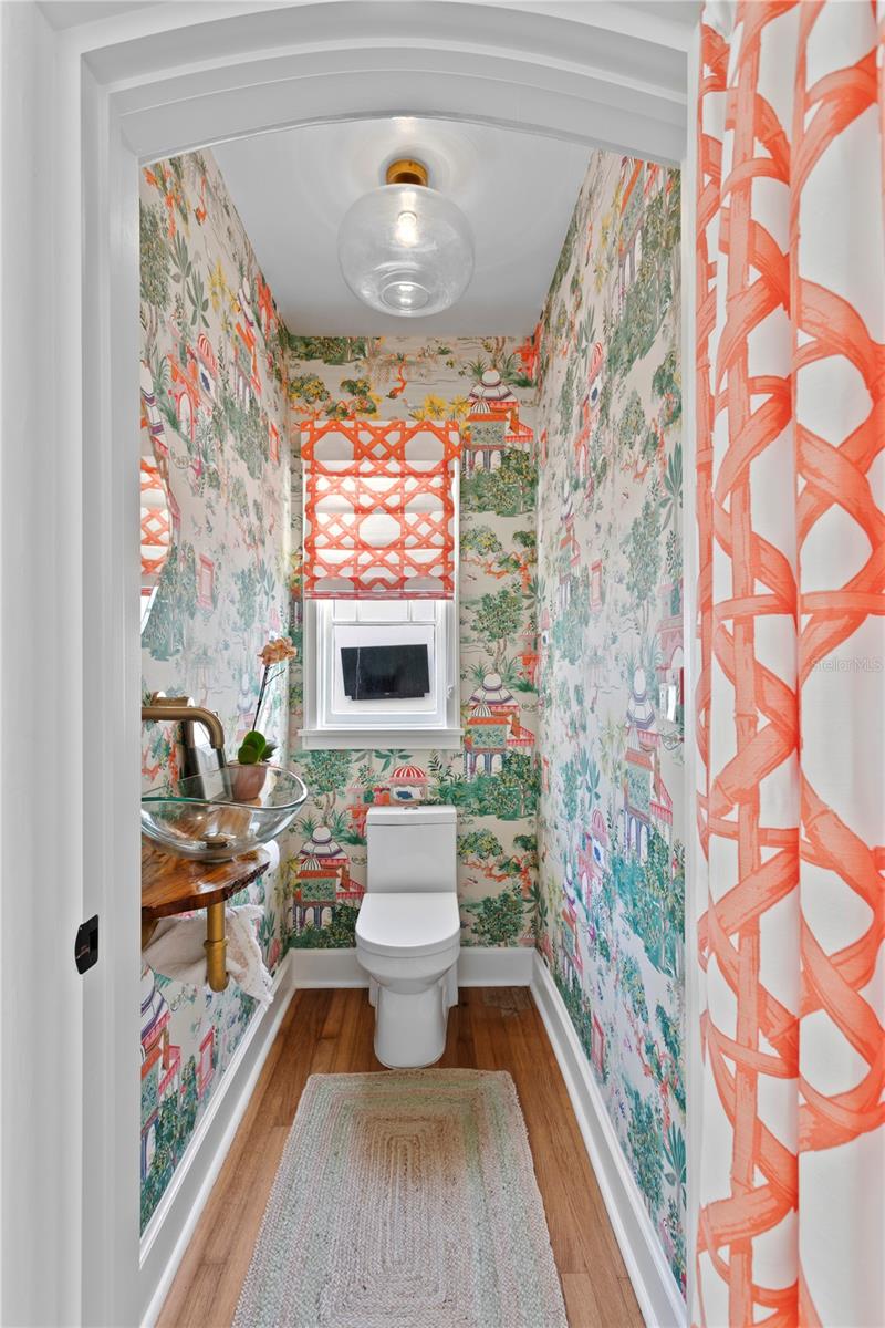 Listing photo id 24 for 936 17th Avenue Ne