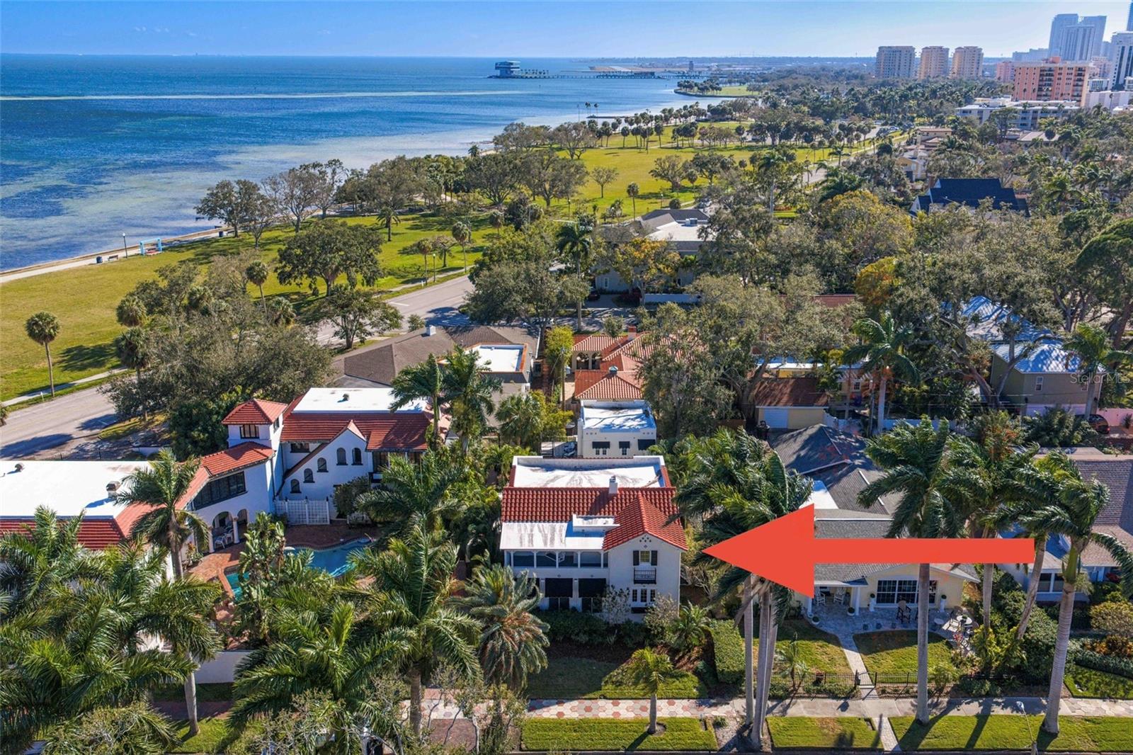 Listing photo id 1 for 936 17th Avenue Ne