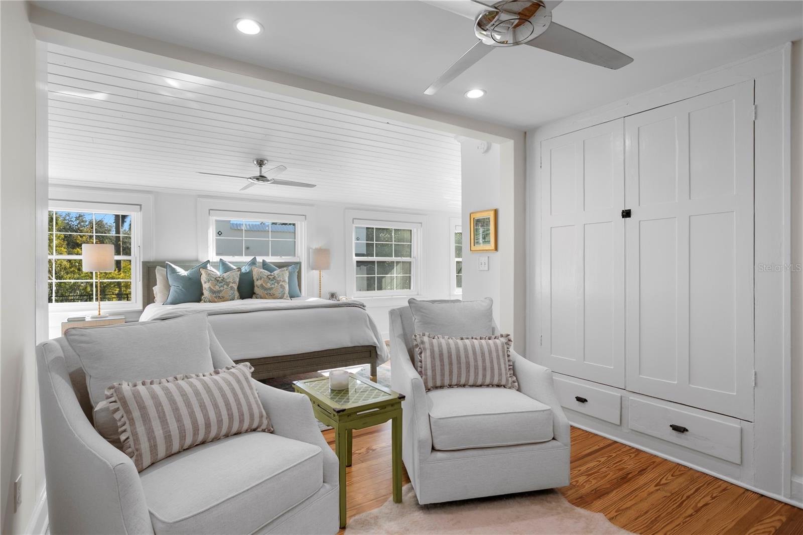 Listing photo id 39 for 936 17th Avenue Ne