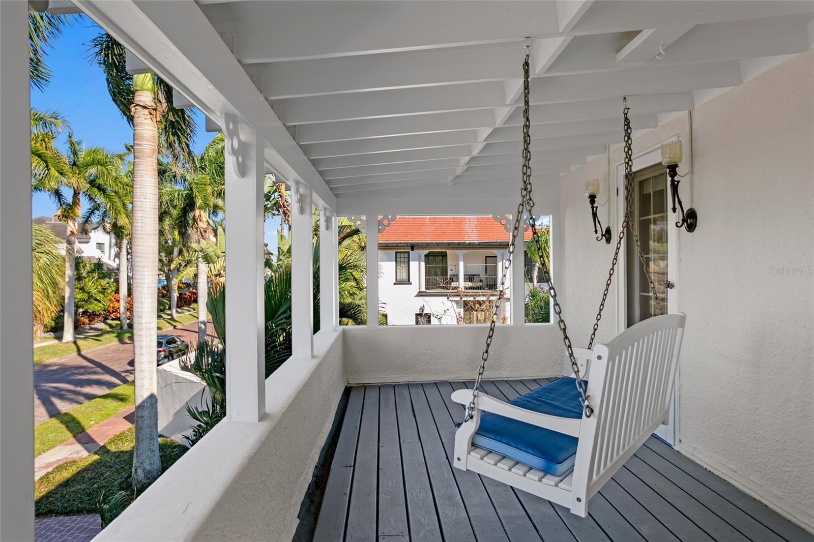 Listing photo id 45 for 936 17th Avenue Ne