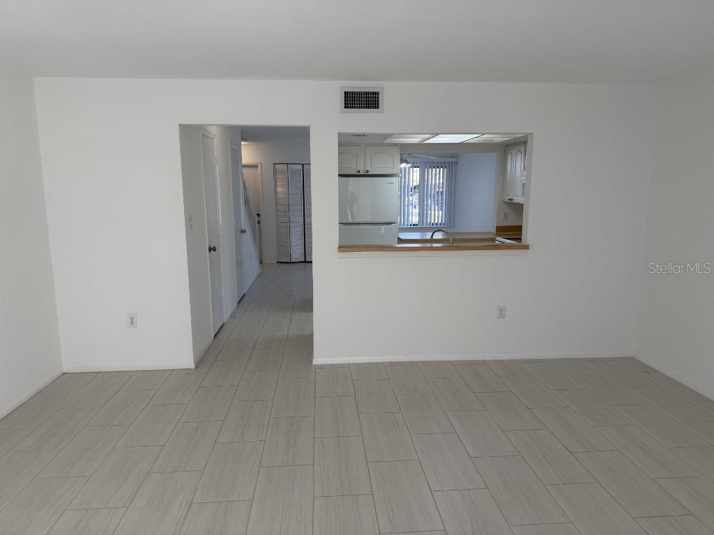 Image 10 of 15 For 926 Sunridge Drive F1