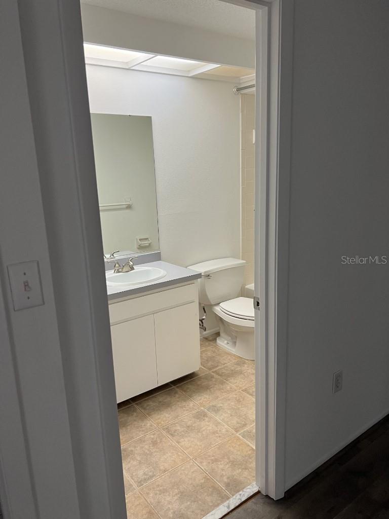 Image 14 of 15 For 926 Sunridge Drive F1