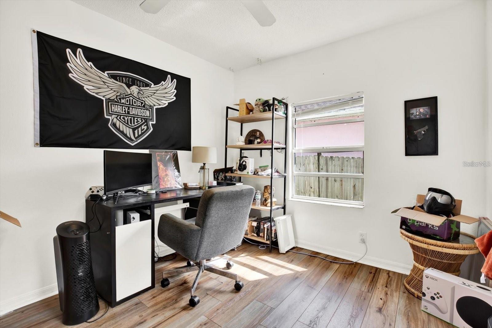 Listing photo id 10 for 7311 Ardenwood Street