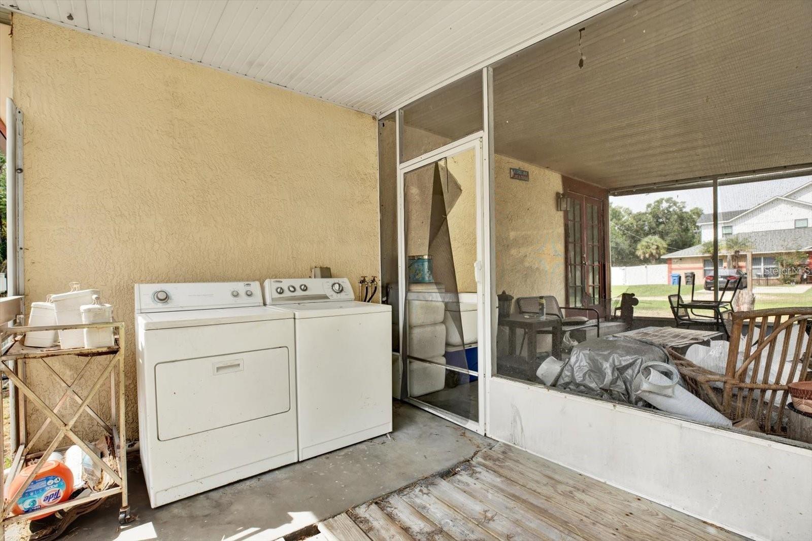 Listing photo id 13 for 7311 Ardenwood Street