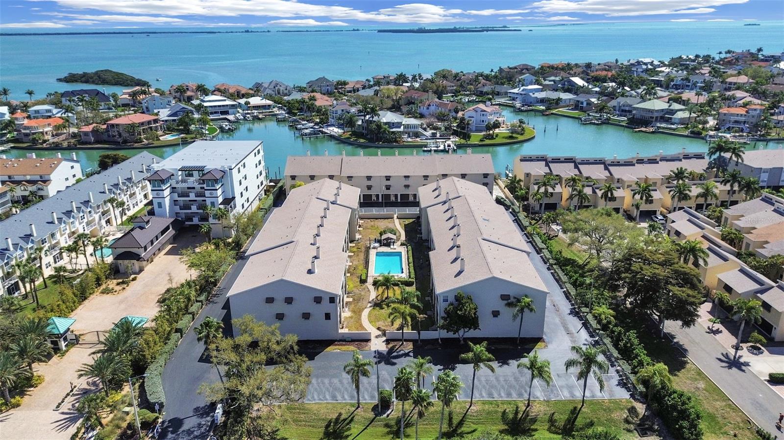 Image 2 of 50 For 465 Pinellas Bayway S 303