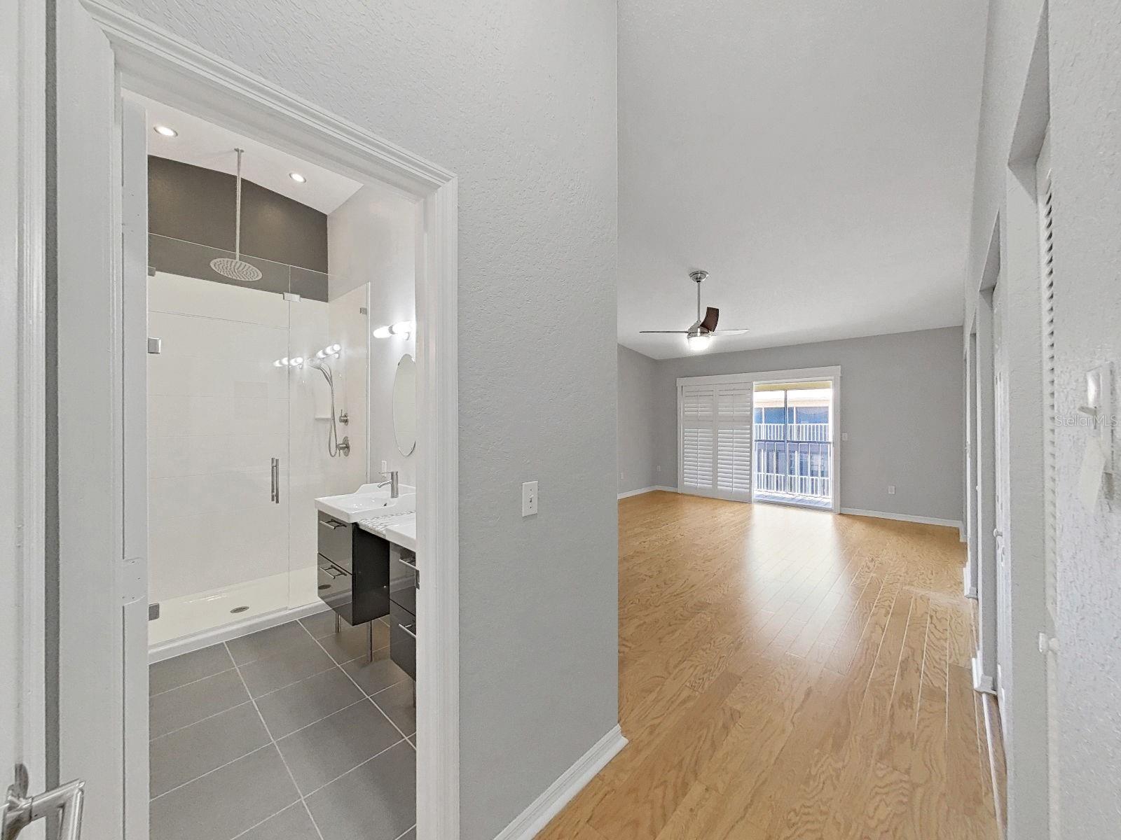 Image 31 of 50 For 465 Pinellas Bayway S 303