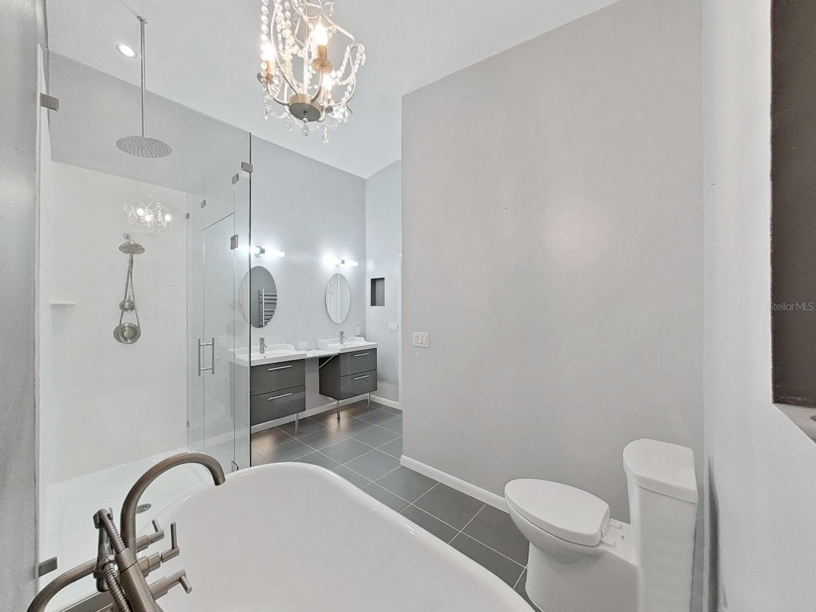 Image 37 of 50 For 465 Pinellas Bayway S 303