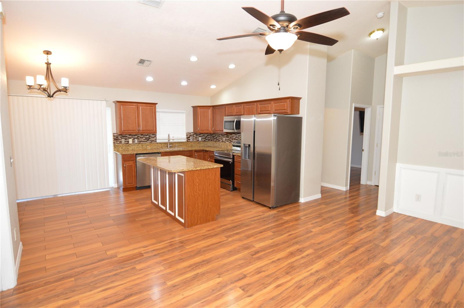 Image 20 of 80 For 10248 107th Avenue N