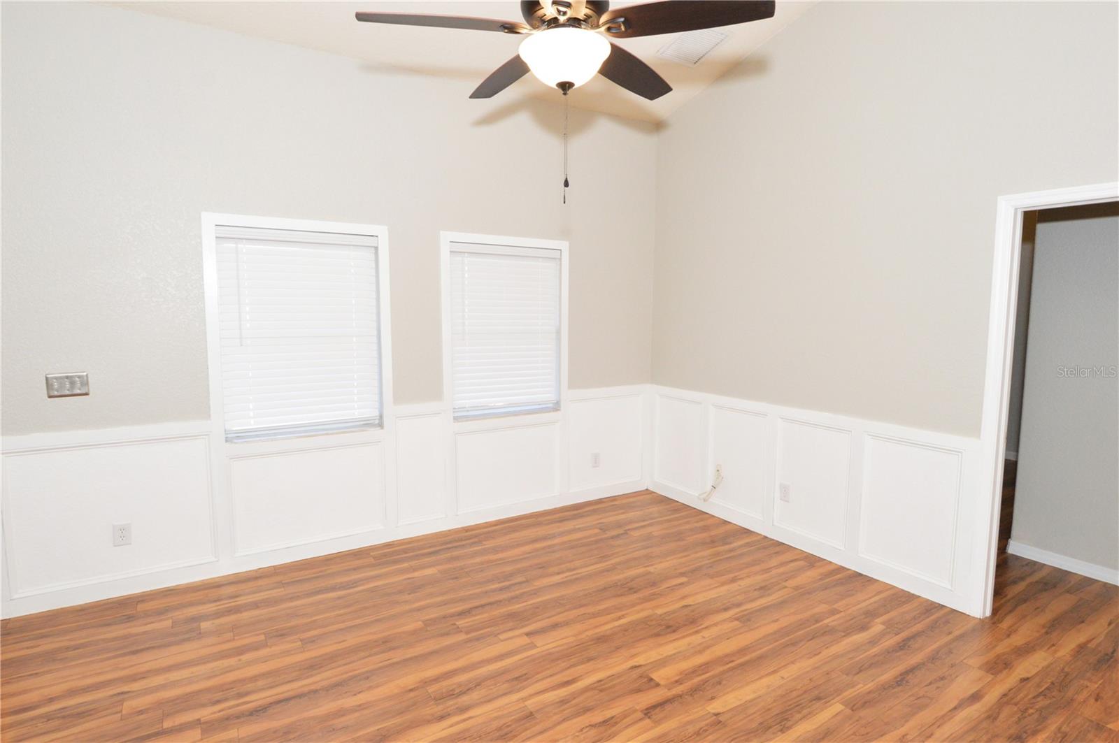 Image 23 of 80 For 10248 107th Avenue N