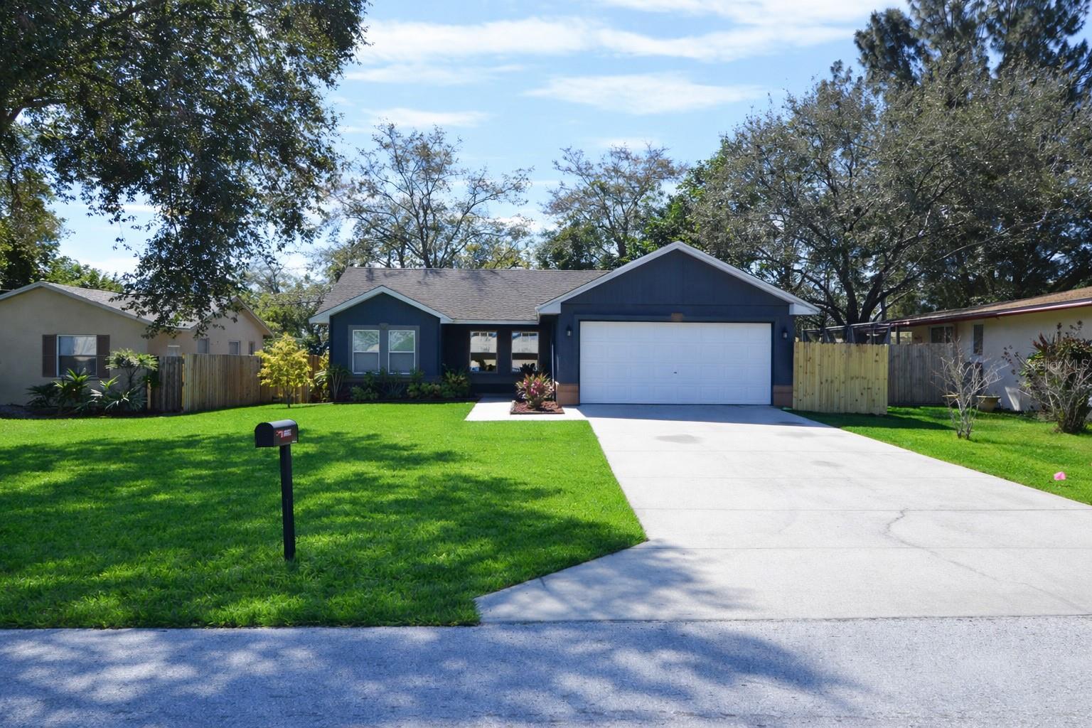 Image 3 of 80 For 10248 107th Avenue N