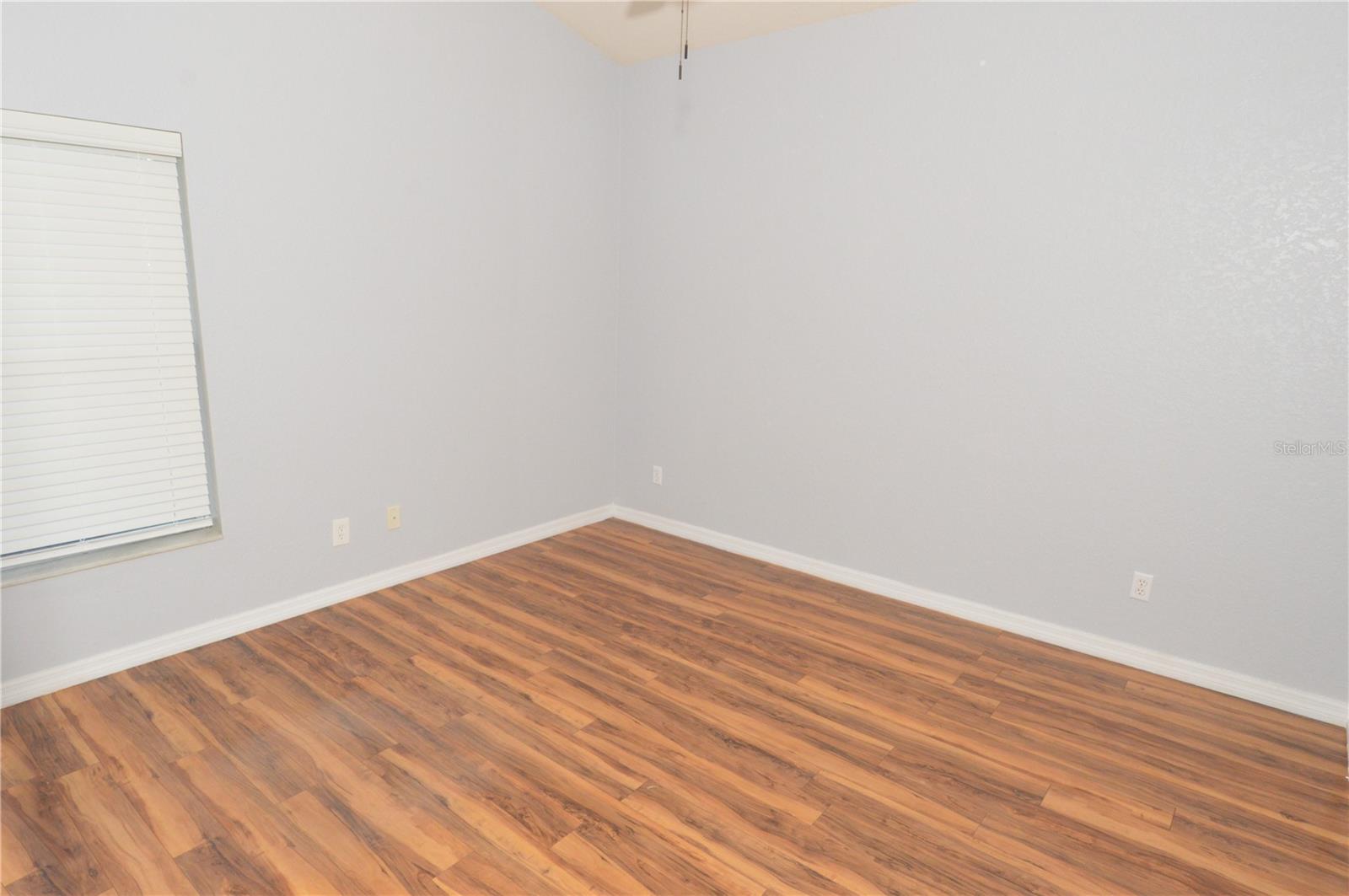 Image 46 of 80 For 10248 107th Avenue N