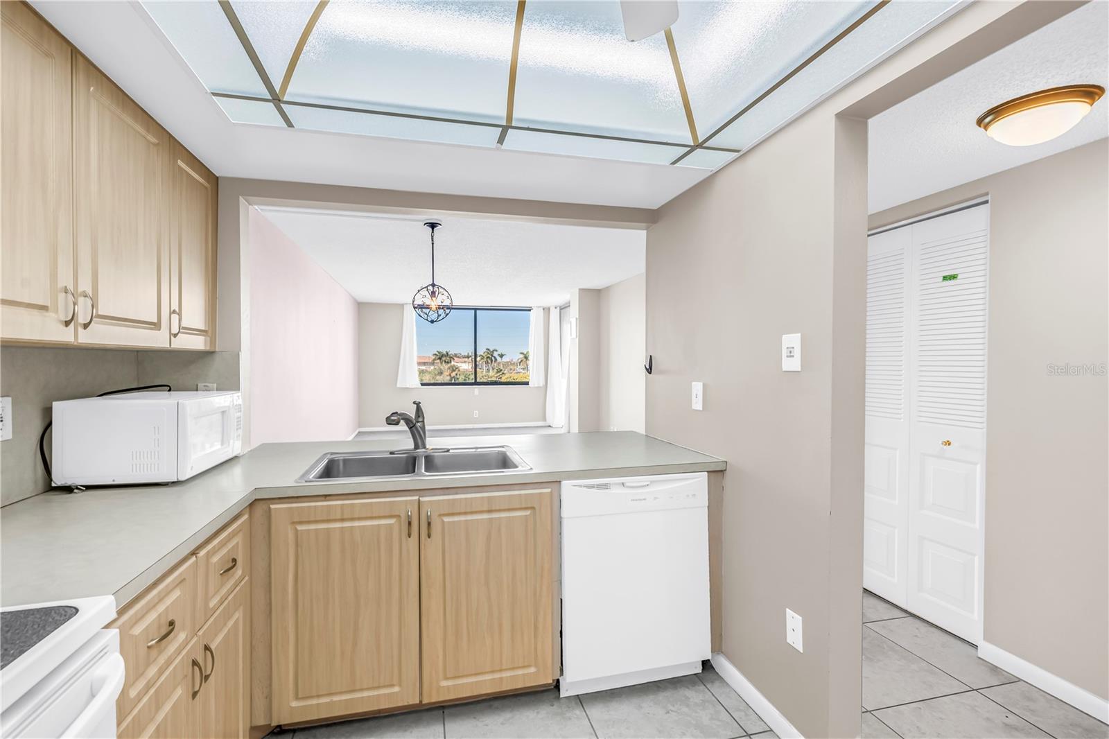 Image 17 of 44 For 6104 Palma Del Mar Boulevard S 305