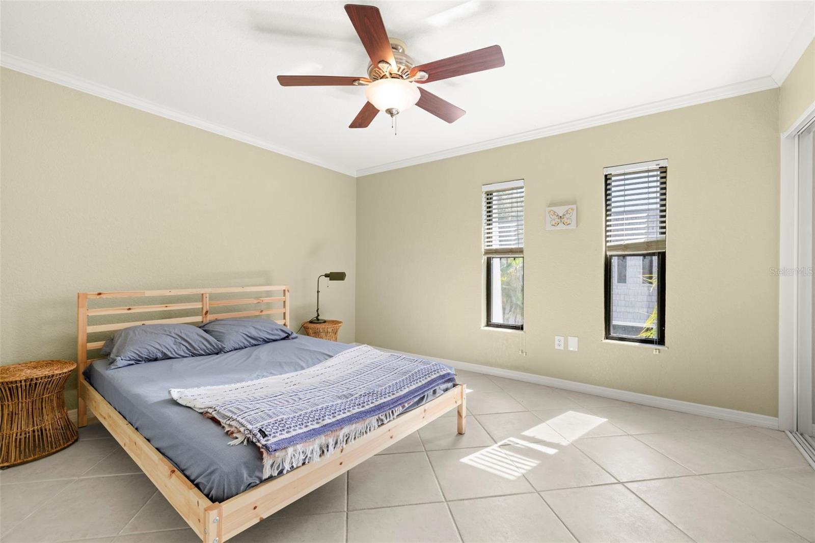 Image 24 of 30 For 710 Lyndhurst Street 223