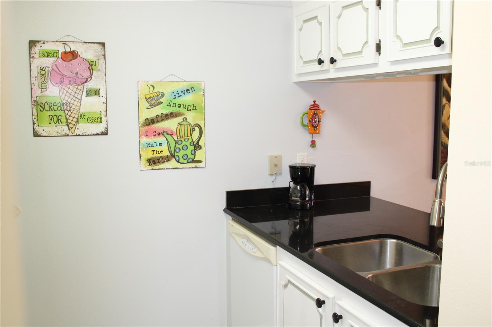 Image 9 of 26 For 14130 Rosemary Lane 3203