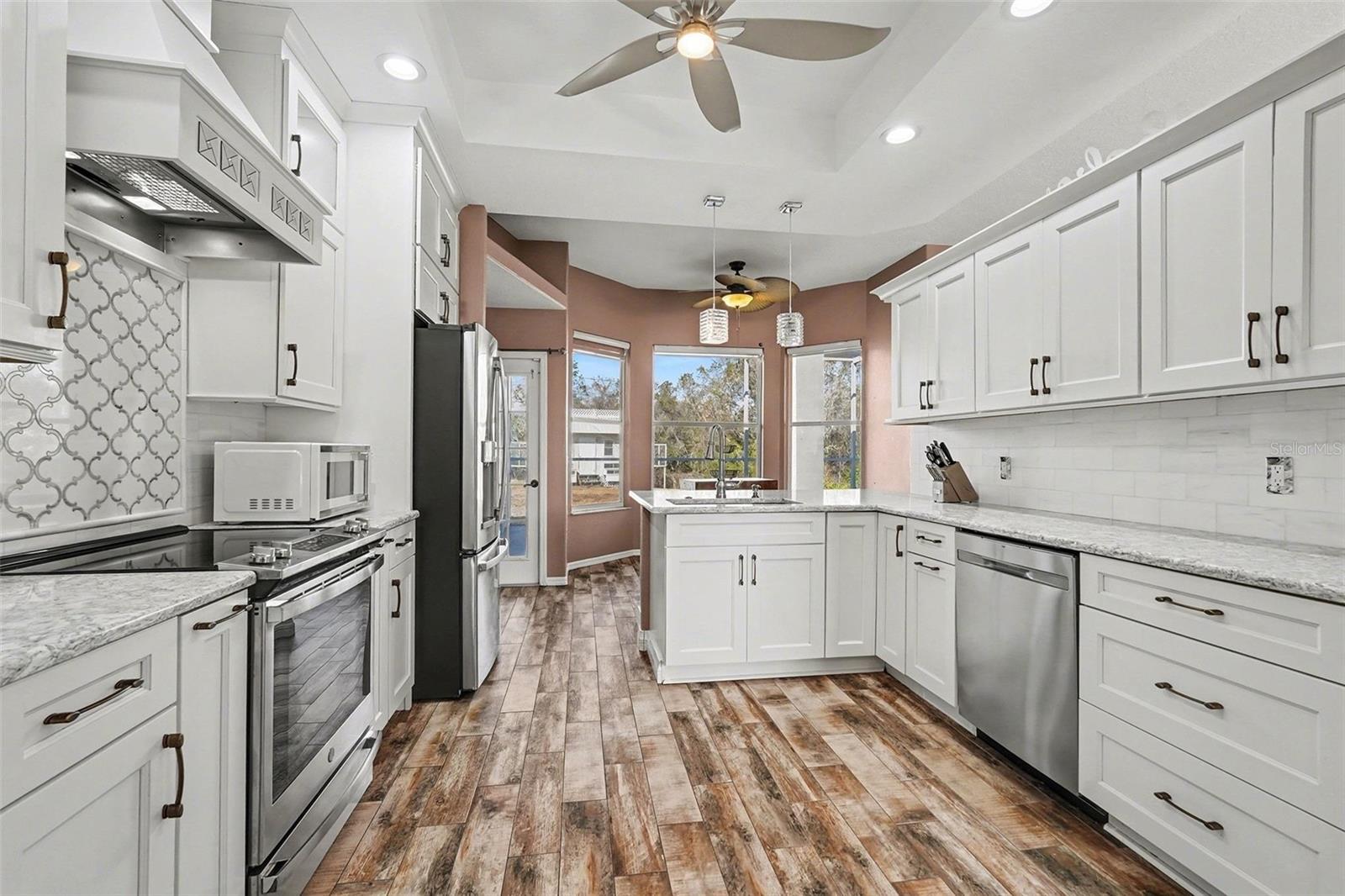 Listing photo id 11 for 16031 Donney Moor Lane